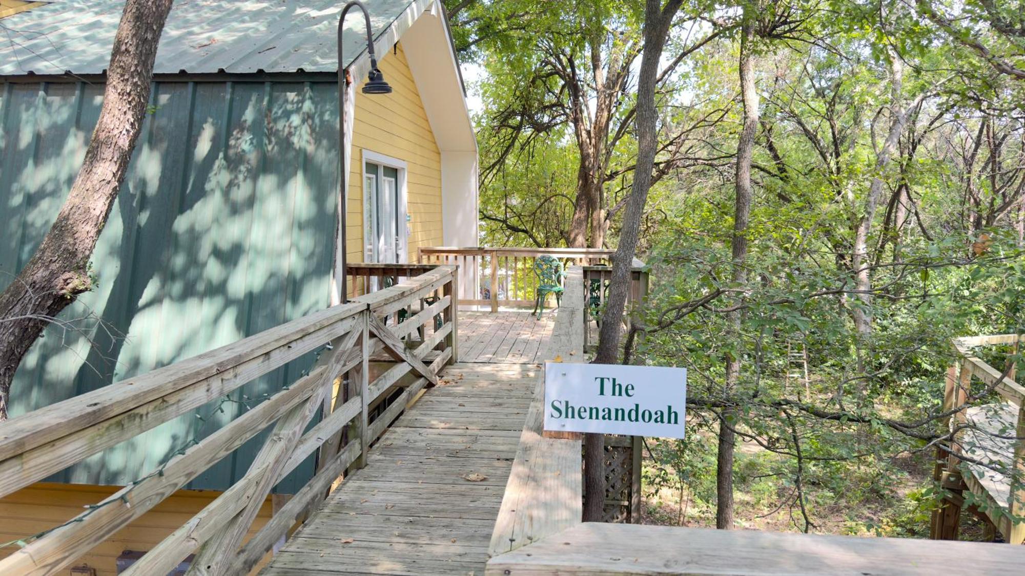 Bed And Breakfast On White Rock Creek Waco Exteriér fotografie