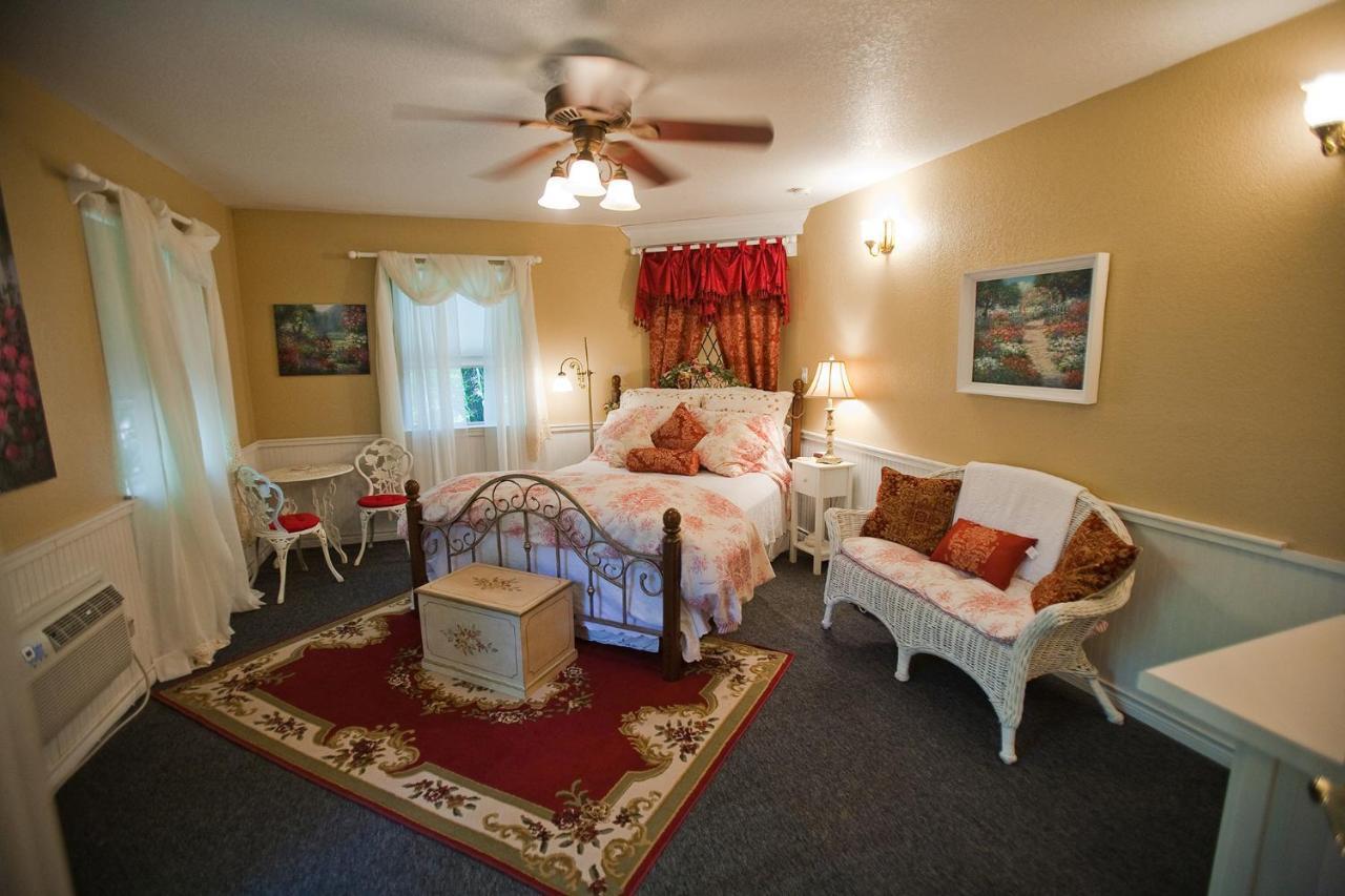 Bed And Breakfast On White Rock Creek Waco Exteriér fotografie